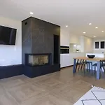 Apartament Lets Holidays Modern Sea Views