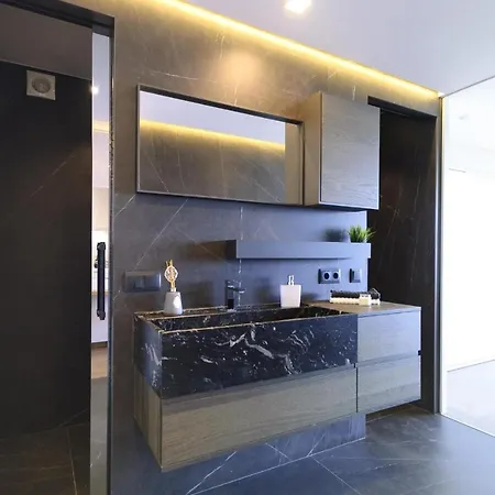 Lets Holidays Modern Sea Views Апартаменти Тоса-де-Мар