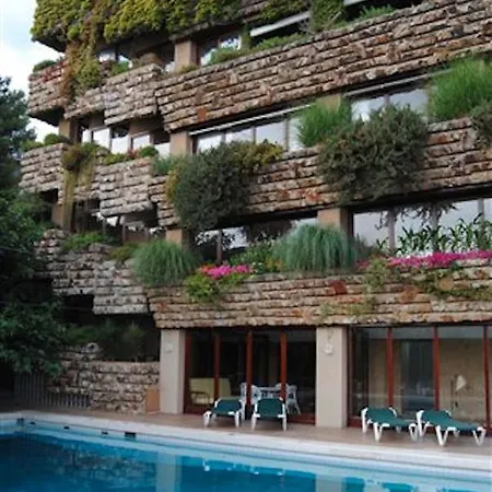 Lets Holidays Modern Sea Views