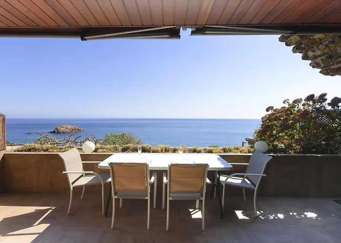 Lets Holidays Modern Sea Views