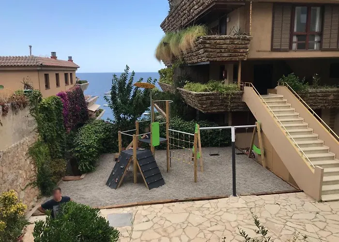 Apartment Lets Holidays Modern Sea Views