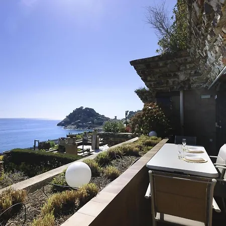 Lets Holidays Modern Sea Views شقة *
